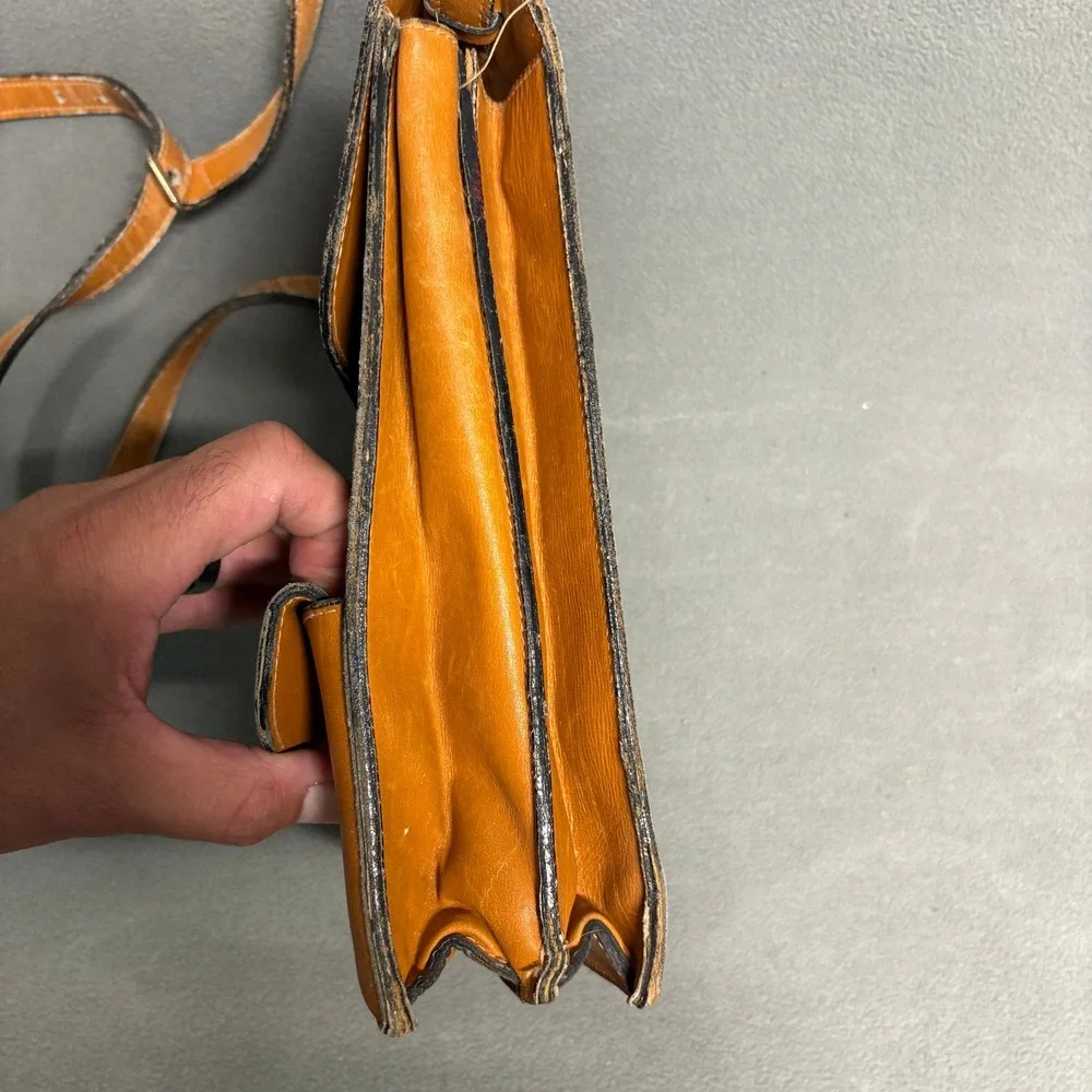 Damaged Gucci Crossbody Bag Medium Black Tan Fair Vintage GG Monogram Canvas